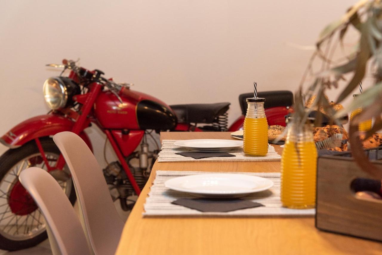 Petit Luxe Loft Daire Terrassa Dış mekan fotoğraf